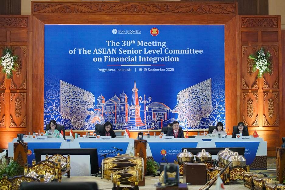 Phó Thống đốc Phạm Thanh Hà đồng chủ trì Hội nghị Ủy ban cấp cao về Hội nhập tài chính ASEAN lần thứ 30 Phó Thống đốc Phạm Thanh Hà đồng chủ trì Hội nghị Ủy ban cấp cao về Hội nhập tài chính ASEAN lần thứ 30