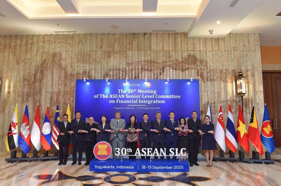 Phó Thống đốc Phạm Thanh Hà đồng chủ trì Hội nghị Ủy ban cấp cao về Hội nhập tài chính ASEAN lần thứ 30 Phó Thống đốc Phạm Thanh Hà đồng chủ trì Hội nghị Ủy ban cấp cao về Hội nhập tài chính ASEAN lần thứ 30