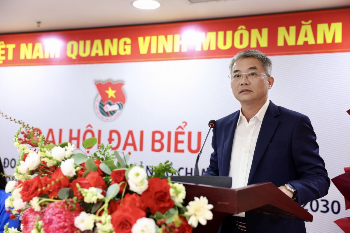 Đồng chí Nguyễn Quốc Cường - Bí thư Đảng ủy, Chủ tịch Hội đồng quản trị Co-opBank phát biểu chỉ đạo tại Đại hội