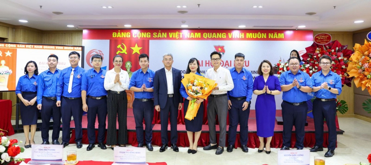 Ban Chấp hành Đoàn Thanh niên Co-opBank nhiệm kỳ 2025–2030 ra mắt tại Đại hội