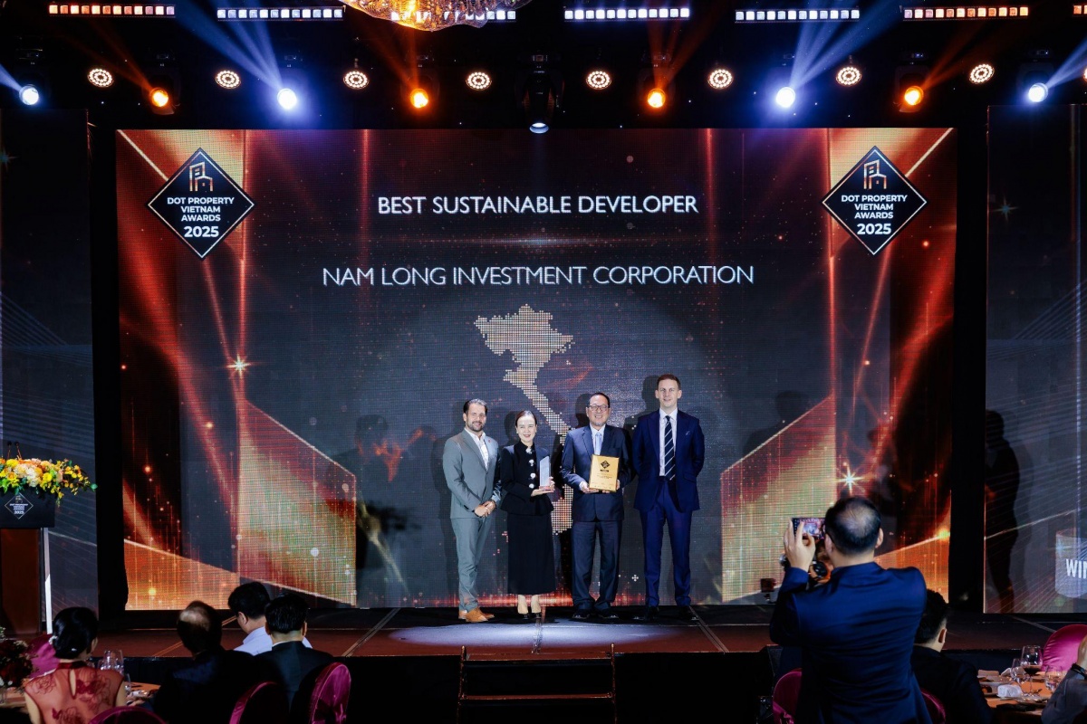 Đại diện Nam Long Group nhận giải thưởng “Nhà phát triển bất động sản tích hợp tốt nhất Việt Nam” và “Nhà phát triển bất động sản phát triển bền vững tốt nhất Việt Nam” tại Dot Property Vietnam Awards 2025.