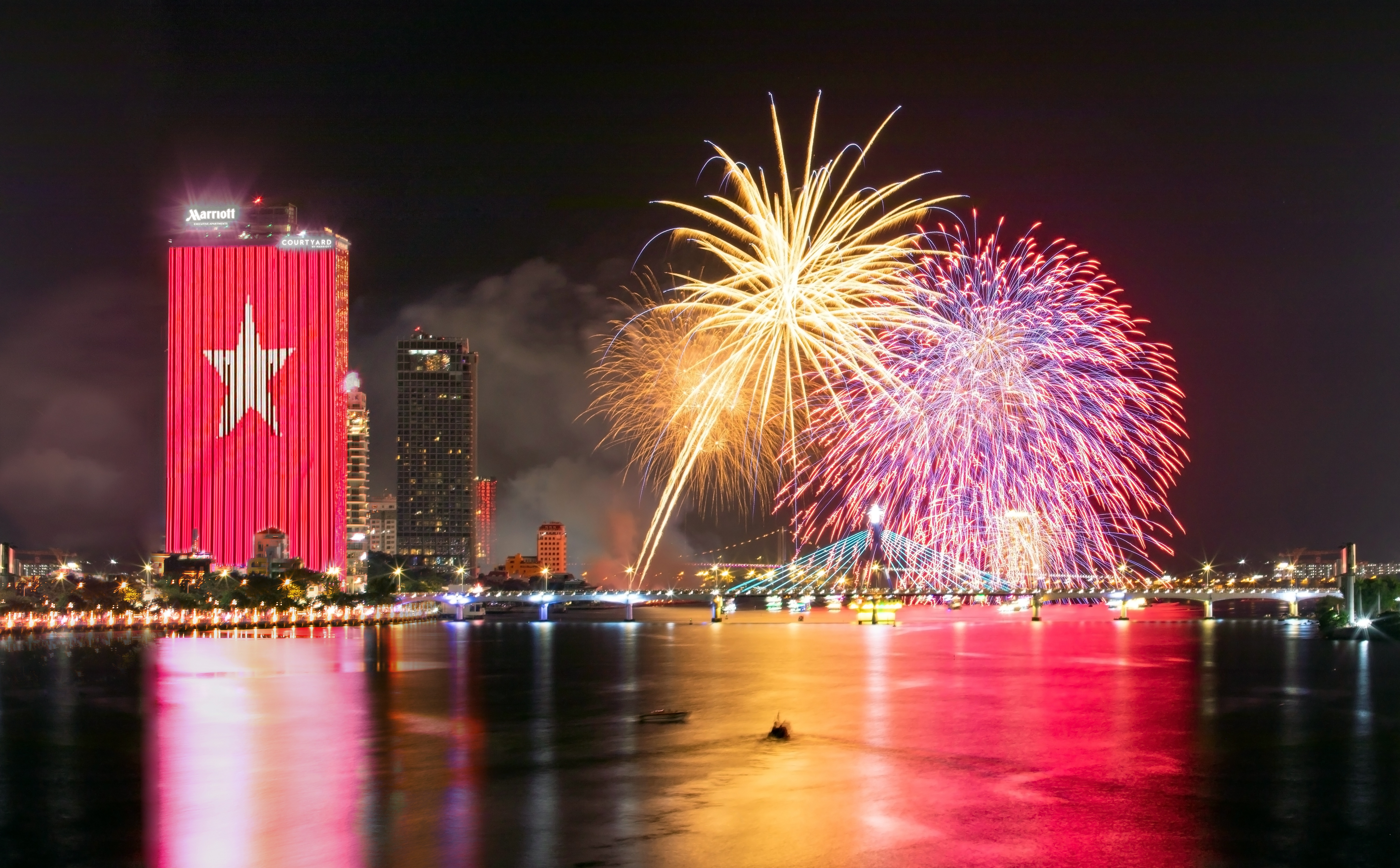 Chiến lược tài chính của Việt Nam cần kết hợp cả vốn ngoại và vốn nội, đảm bảo khả năng chống chịu và duy trì tăng trưởng