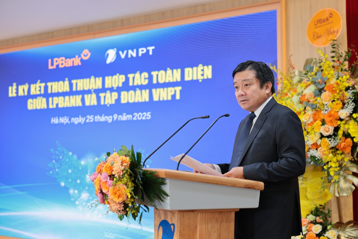 LPBank và VNPT ký kết hợp tác toàn diện, thúc đẩy chuyển đổi số và phát triển bền vững