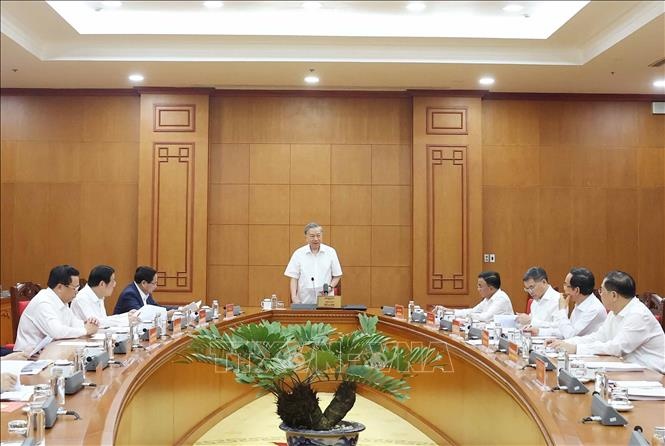 Tổng Bí thư Tô Lâm chủ trì buổi làm việc với Thường trực các Tiểu ban Đại hội XIV của Đảng cho ý kiến tiếp tục hoàn thiện các dự thảo Văn kiện trình Đại hội XIV của Đảng - Ảnh: TTXVN Tổng Bí thư Tô Lâm chủ trì buổi làm việc với Thường trực các Tiểu ban Đại hội XIV của Đảng cho ý kiến tiếp tục hoàn thiện các dự thảo Văn kiện trình Đại hội XIV của Đảng - Ảnh: TTXVN