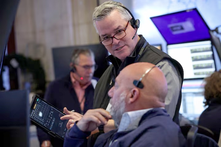 Chứng khoán Mỹ kết thúc ở mức giảm vừa phải vào thứ Năm Chứng khoán Mỹ kết thúc ở mức giảm vừa phải vào thứ Năm