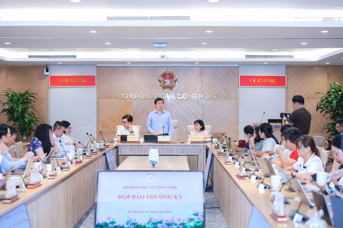 Ứng dụng AI trong giáo dục tiểu học: Cần lộ trình thận trọng và phù hợp