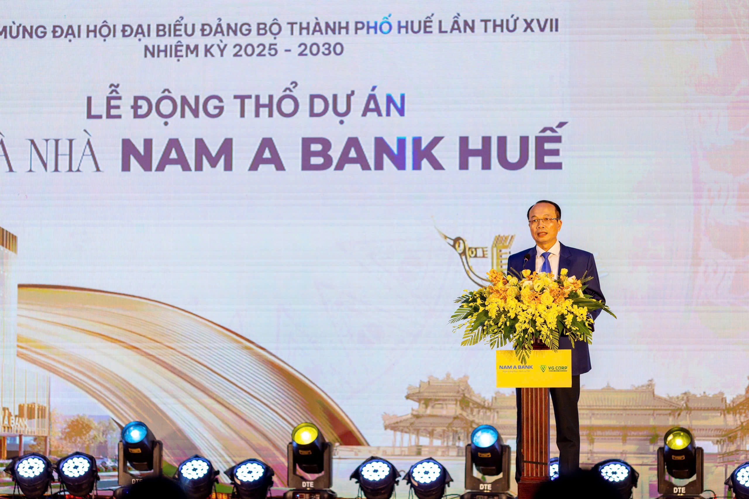 Ông Phan Quý Phương – Thành uỷ viên – Phó Chủ tịch UBND TP.Huế phát biểu tại Lễ động thổ Tòa nhà Nam A Bank Huế.