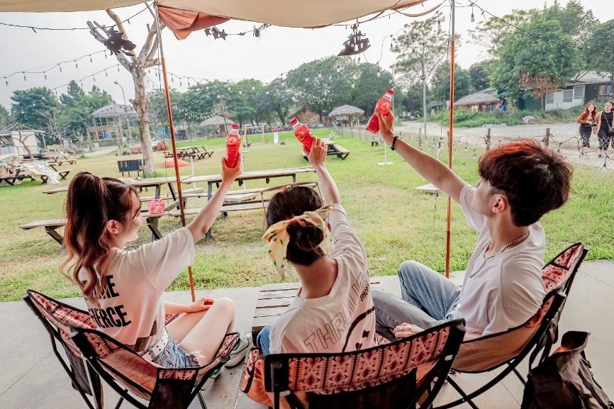 Với tiêu chuẩn 3 Không, Trà Thanh Nhiệt Dr Thanh là lựa chọn sành sỏi của người trẻ hiện đại để thanh lọc cơ thể, giúp bản thân tươi mát mỗi ngày.