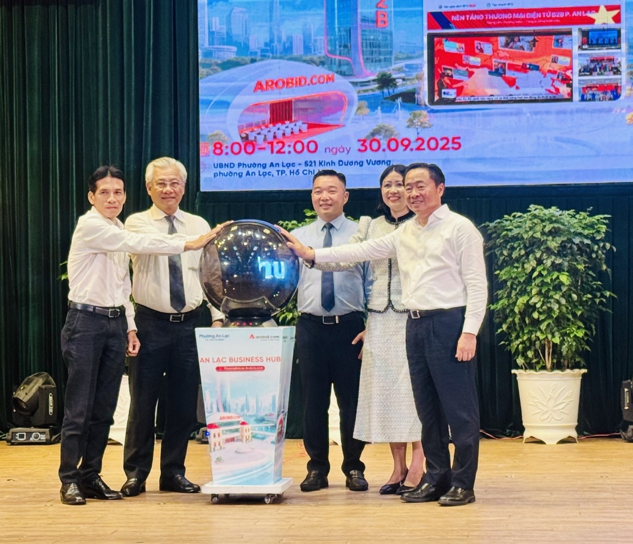 Ra mắt nền tảng thương mại điện tử B2B địa phương đầu tiên Ra mắt nền tảng thương mại điện tử B2B địa phương đầu tiên