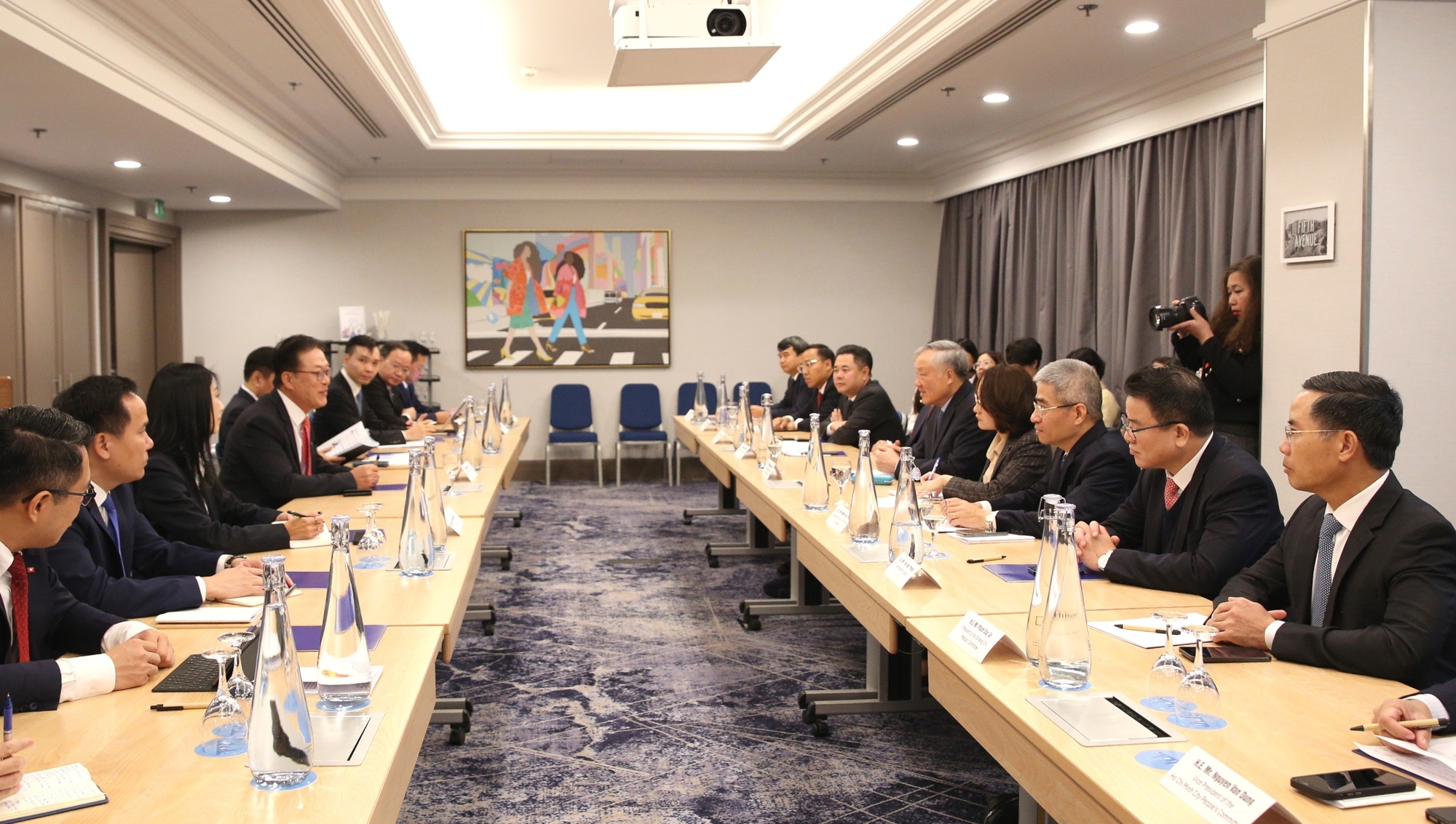 Ông MyongHo Rhee đánh giá cao nỗ lực của Chính phủ Việt Nam, đồng thời cho biết TPHCM và Busan đã có nền tảng quan hệ hữu nghị tốt đẹp - Ảnh: VGP/Nguyễn Hoàng Ông MyongHo Rhee đánh giá cao nỗ lực của Chính phủ Việt Nam, đồng thời cho biết TPHCM và Busan đã có nền tảng quan hệ hữu nghị tốt đẹp - Ảnh: VGP/Nguyễn Hoàng