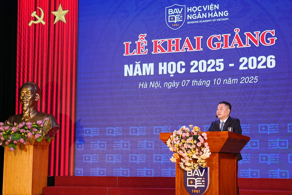 Học viện Ngân hàng khai giảng năm học mới: Kiến tạo tri thức, vững bước tương lai