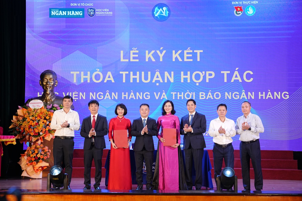 Kết nối “nhịp cầu” tri thức cho nguồn nhân lực thời đại AI Kết nối “nhịp cầu” tri thức cho nguồn nhân lực thời đại AI