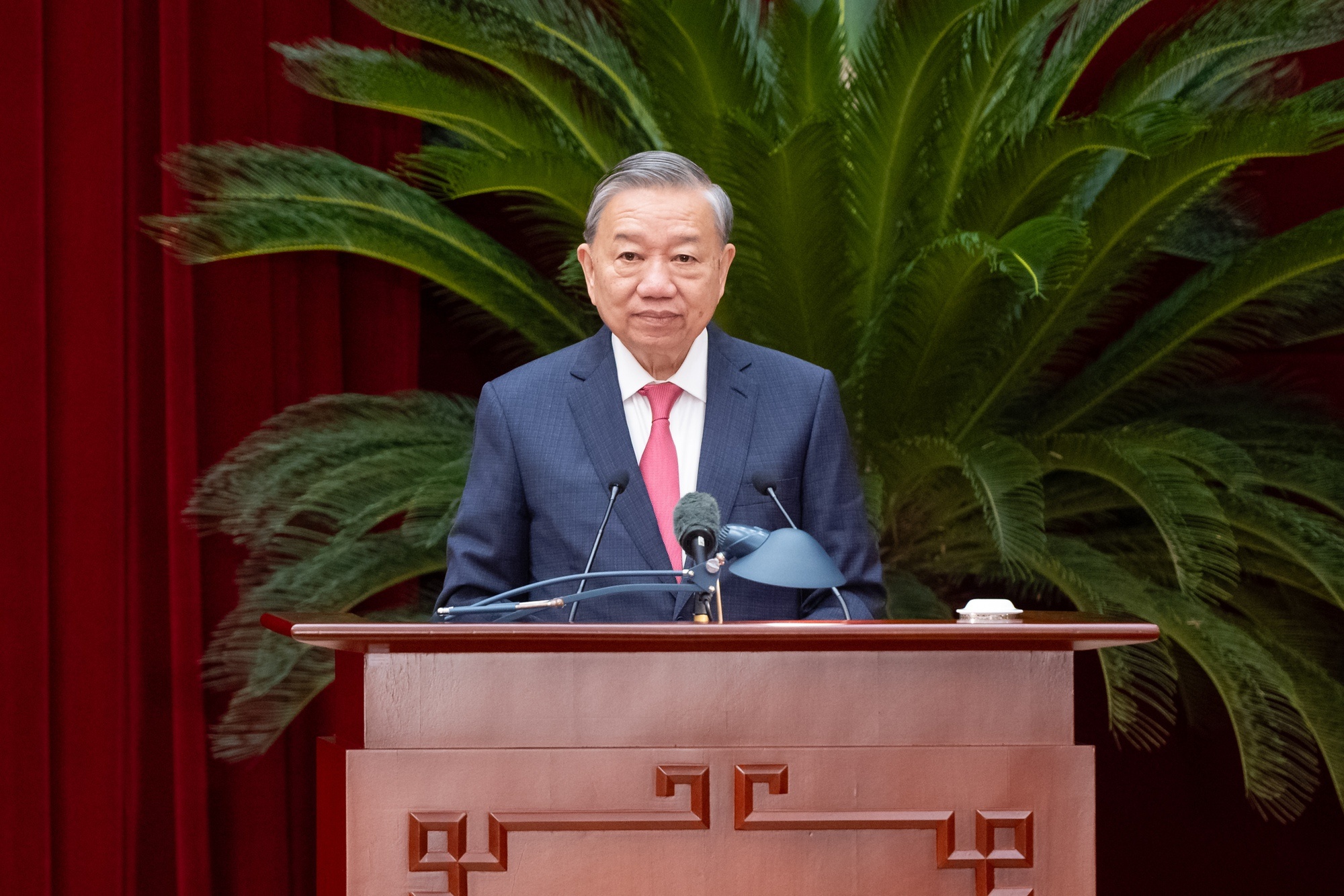 Tổng Bí thư Tô Lâm phát biểu bế mạc Hội nghị lần thứ 13 Ban Chấp hành Trung ương Đảng khóa XIII - Ảnh: VGP/Nhật Bắc