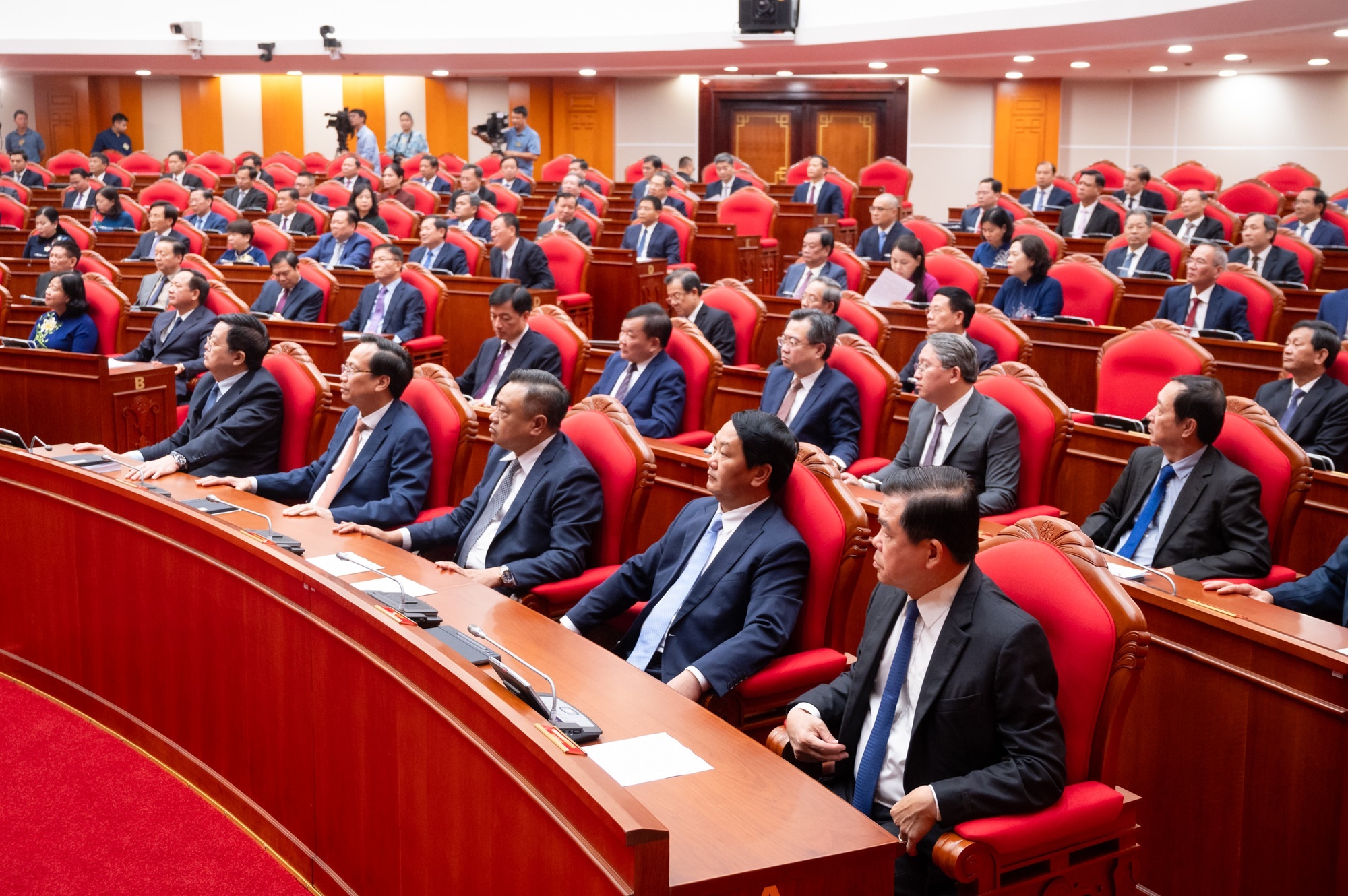 Hội nghị lần thứ 13 Ban Chấp hành Trung ương Đảng khóa XIII đã hoàn thành toàn bộ nội dung, chương trình đề ra và bế mạc vào sáng nay (8/10) - Ảnh: VGP/Nhật Bắc