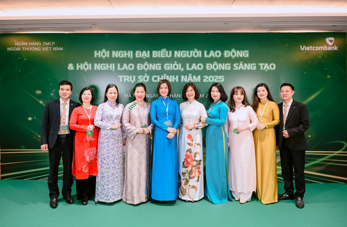 Tập thể CĐCS Trụ sở chính Ngân hàng TMCP Ngoại thương Việt Nam