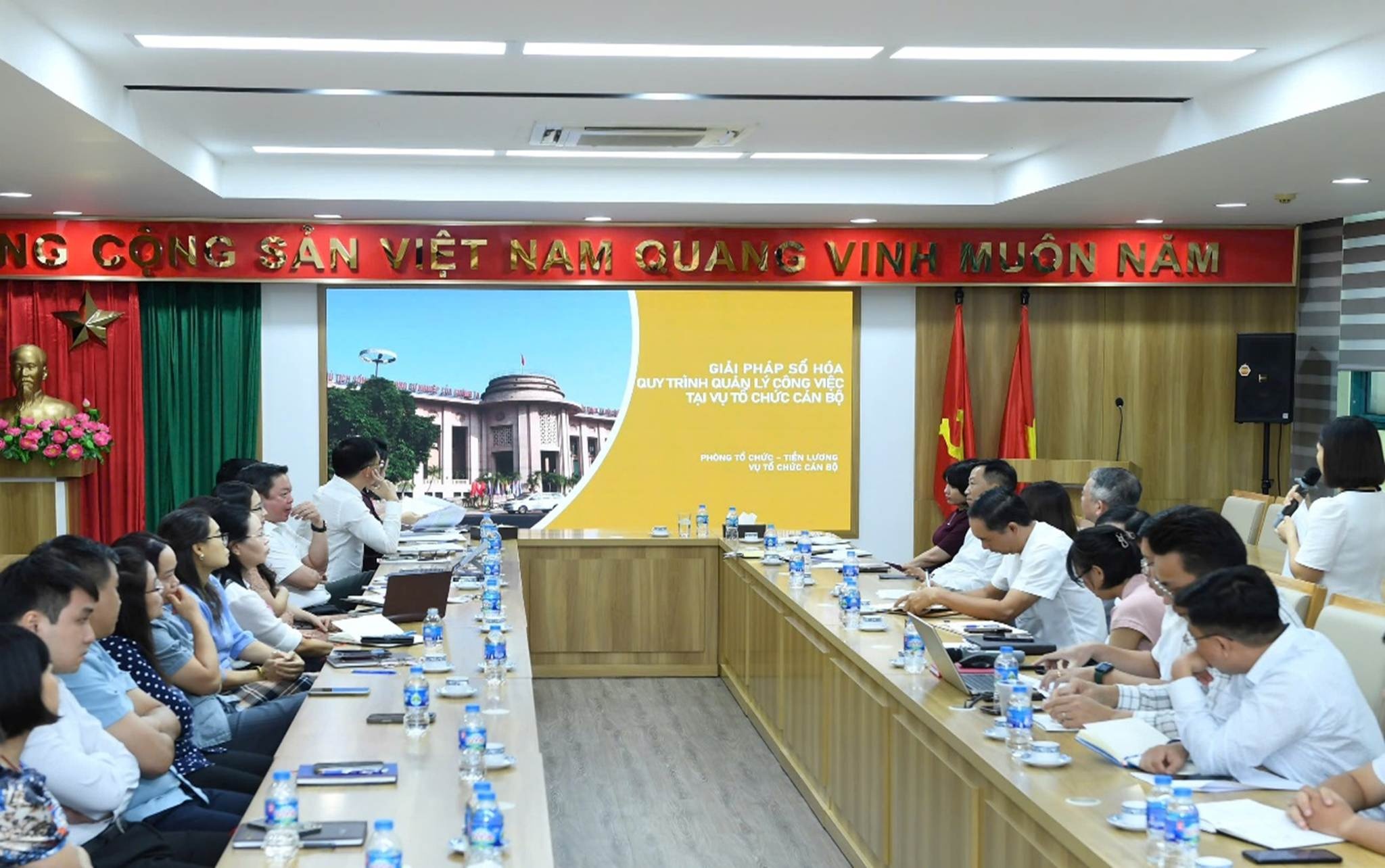 “Không chỉ là công cụ hỗ trợ quản lý, phần mềm này còn là nền tảng số hóa toàn diện, tạo nên hệ sinh thái làm việc thông minh và minh bạch - hướng đến một nền hành chính hiện đại trong NHNN” đại diện nhóm sáng kiến cho biết