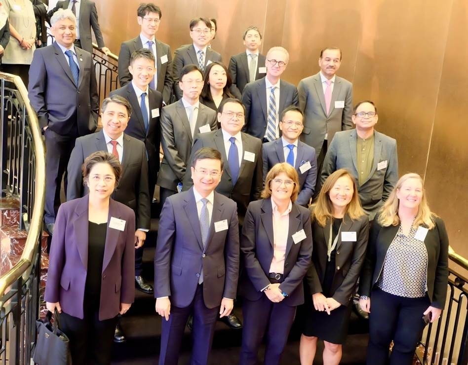 Các đại biểu tham dự Hội nghị chụp ảnh kỷ niệm