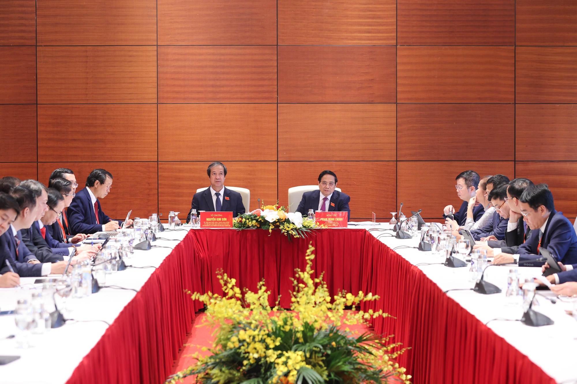 Thủ tướng phát biểu tại tổ - Ảnh: VGP/Nhật Bắc