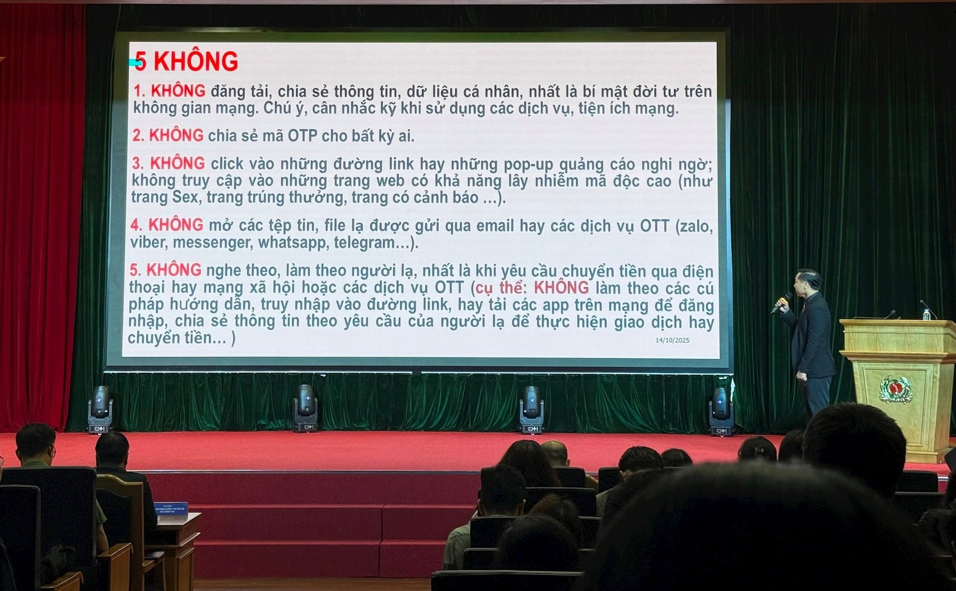 Khởi động chiến dịch “Chống lừa đảo trực tuyến 2025 – Chậm mà chắc” Khởi động chiến dịch “Chống lừa đảo trực tuyến 2025 – Chậm mà chắc”