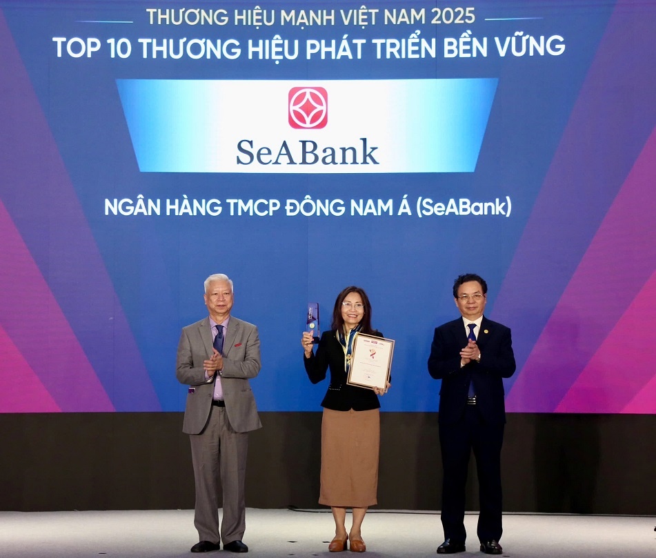 SeABank giữ vững danh hiệu Thương hiệu mạnh Việt Nam 17 năm liên tiếp