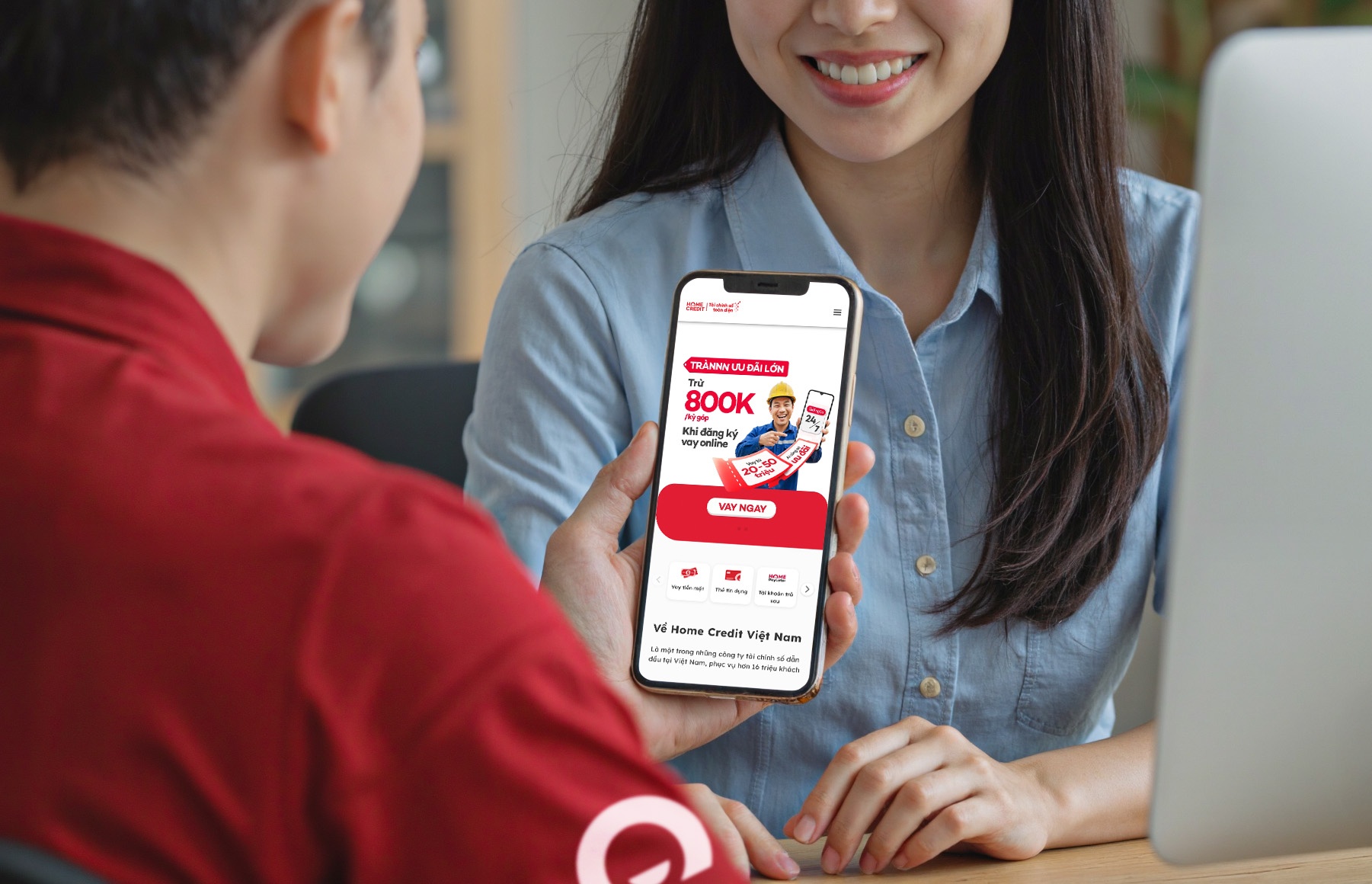 Home Credit hỗ trợ trực tiếp 800K vào kỳ trả góp đầu tiên để hỗ trợ khách hàng