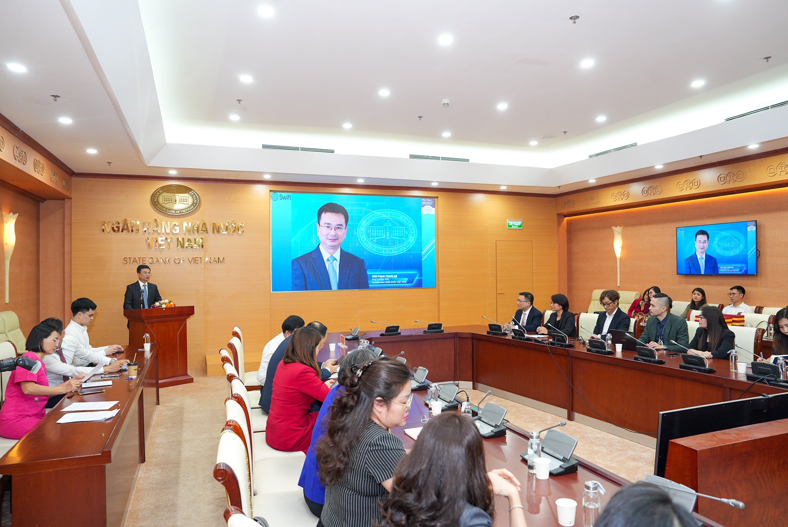 Kỷ niệm 30 năm SWIFT hiện diện tại Việt Nam