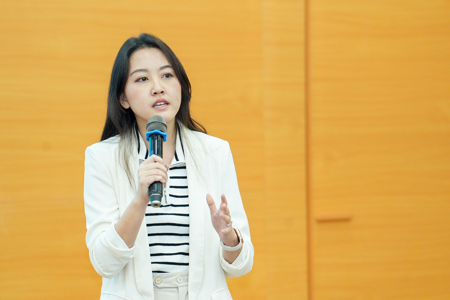 Tại hội nghị, các chuyên gia SWIFT quốc tế đã cập nhật những nội dung nổi bật như: tiến trình chuyển đổi sang ISO 20022 CBPR+, giới thiệu bộ công cụ Swift Essentials, các sáng kiến nâng cao trải nghiệm thanh toán, tối ưu tùy chọn kết nối mạng Tại hội nghị, các chuyên gia SWIFT quốc tế đã cập nhật những nội dung nổi bật như: tiến trình chuyển đổi sang ISO 20022 CBPR+, giới thiệu bộ công cụ Swift Essentials, các sáng kiến nâng cao trải nghiệm thanh toán, tối ưu tùy chọn kết nối mạng