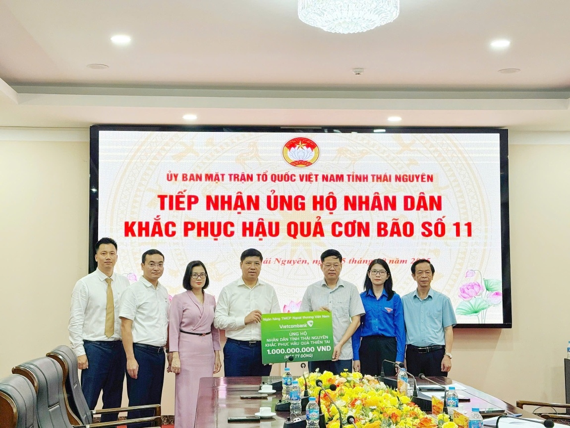 Vietcombank chung tay cùng đồng bào khắc phục hậu quả do thiên tai gây ra
