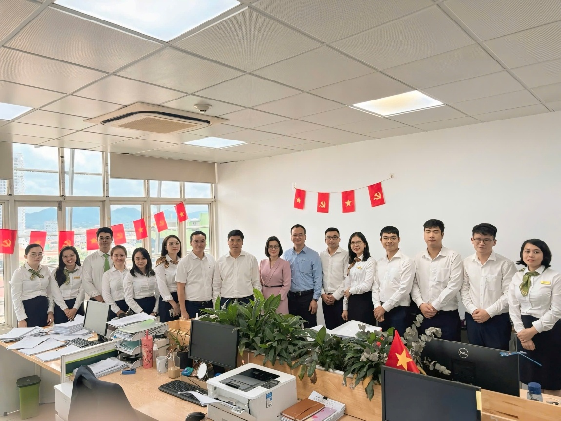 Vietcombank chung tay cùng đồng bào khắc phục hậu quả do thiên tai gây ra