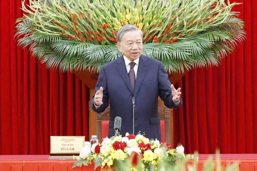 Tổng Bí thư Tô Lâm đã dành những lời biểu dương đối với vai trò tiên phong của người nông dân và sự đồng hành của NHCSXH đã tạo điều kiện cho nông dân vay vốn phát triển sản xuất Tổng Bí thư Tô Lâm đã dành những lời biểu dương đối với vai trò tiên phong của người nông dân và sự đồng hành của NHCSXH đã tạo điều kiện cho nông dân vay vốn phát triển sản xuất