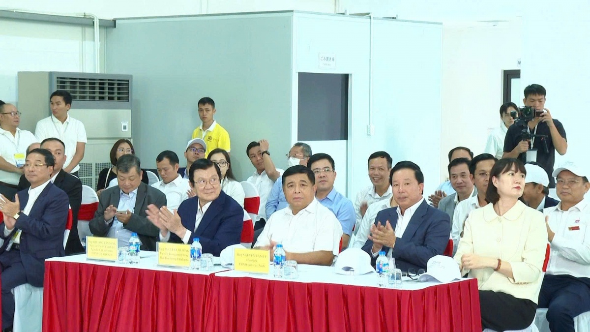 nguyên Chủ tịch nước Trương Tấn Sang, Phó Thủ tướng Chính phủ Nguyễn Chí Dũng tham gduwj sự kiện nguyên Chủ tịch nước Trương Tấn Sang, Phó Thủ tướng Chính phủ Nguyễn Chí Dũng tham gduwj sự kiện