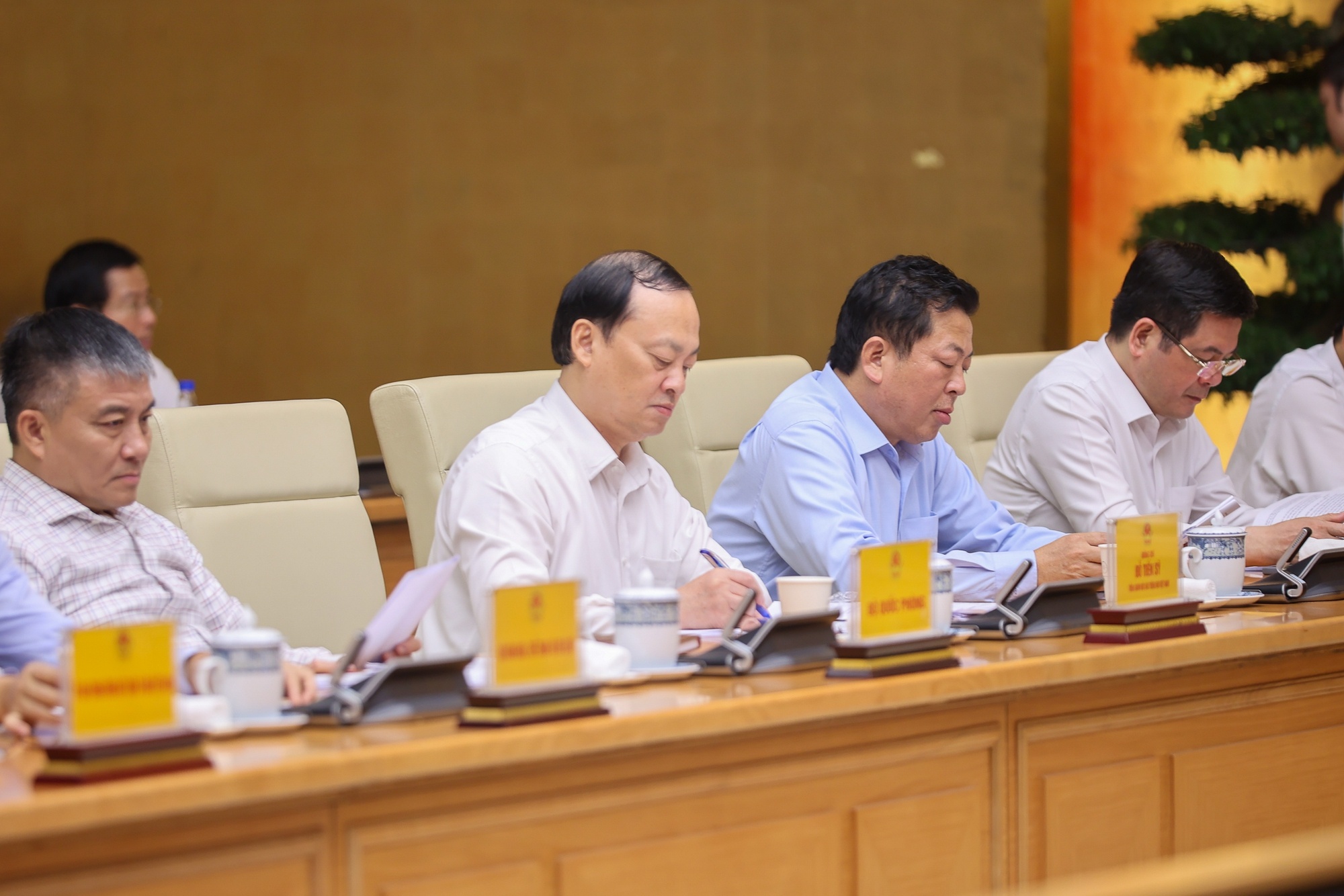 Các đại biểu tham dự Hội nghị - Ảnh: VGP/Nhật Bắc Các đại biểu tham dự Hội nghị - Ảnh: VGP/Nhật Bắc