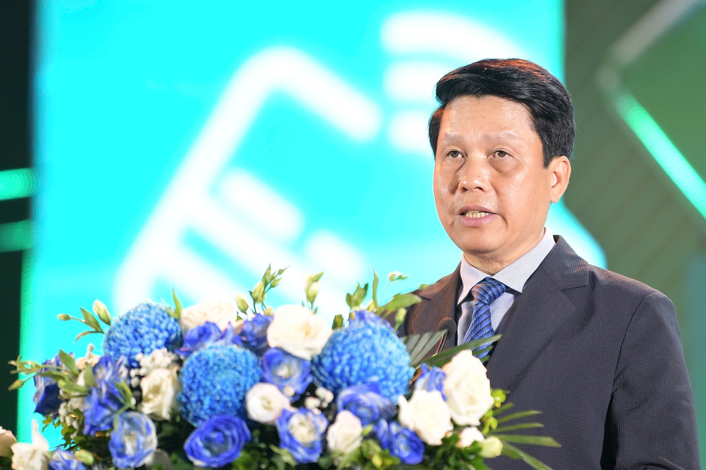 “Một chạm” - biểu tượng của niềm tin và kết nối trong xã hội số “Một chạm” - biểu tượng của niềm tin và kết nối trong xã hội số