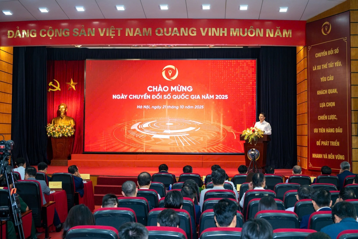 Chuyển đổi số toàn dân, toàn diện, toàn trình để tăng tốc, bứt phá