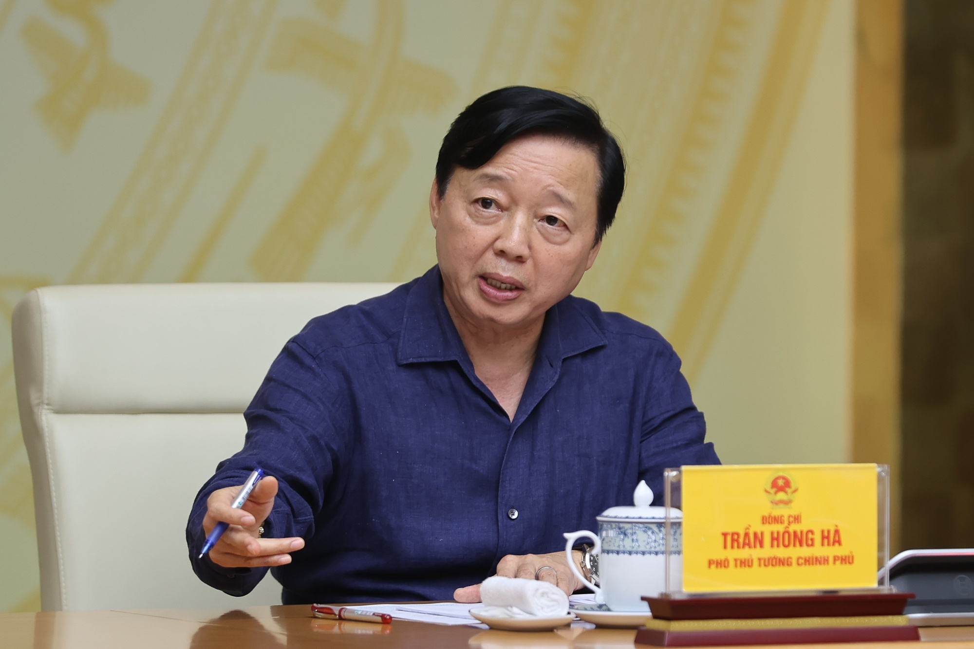 Phó Thủ tướng Trần Hồng Hà phát biểu tại cuộc họp - Ảnh: VGP/Nhật Bắc