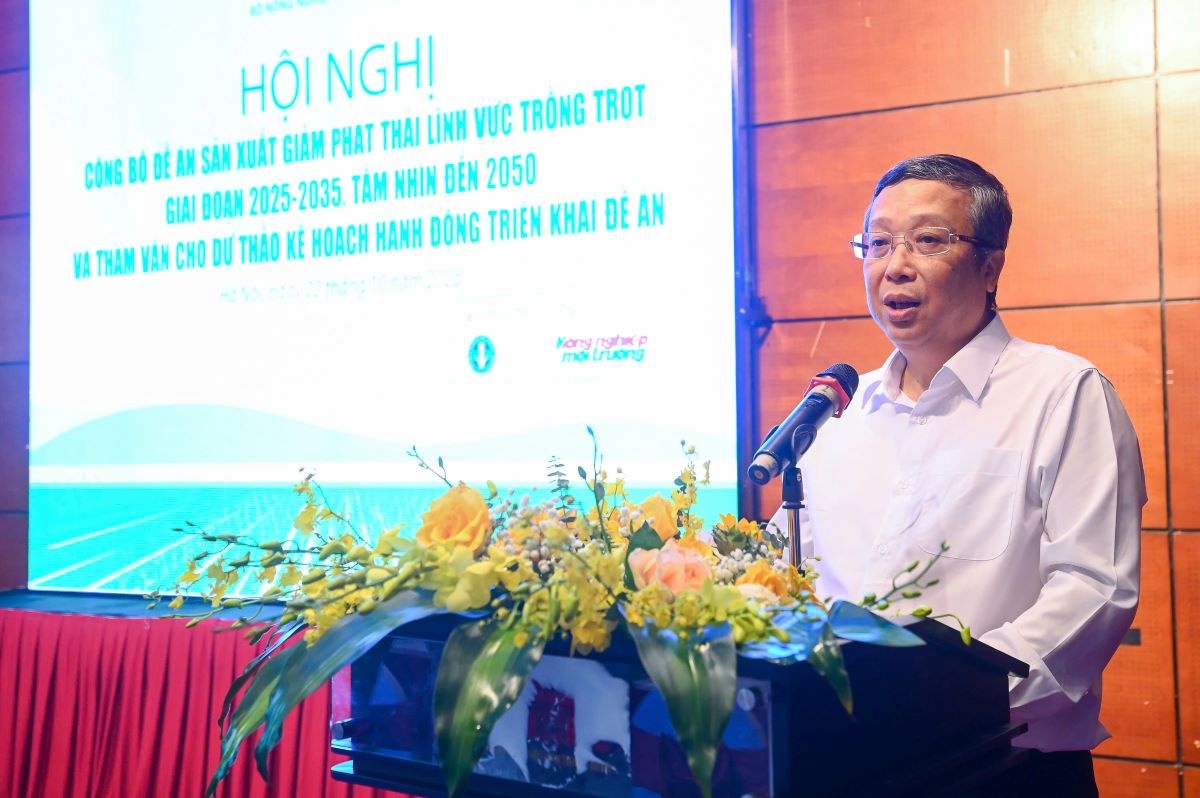 Ông Hoàng Trung - Thứ trưởng Bộ Nông nghiệp và Môi trường phát biểu tại hội nghị