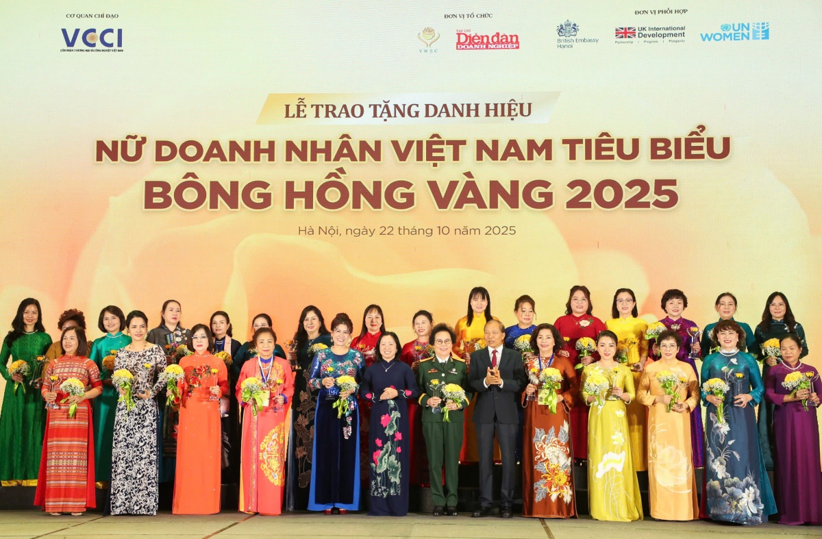 Phó Tổng Giám đốc Agribank được vinh danh “Nữ doanh nhân Việt Nam tiêu biểu - Bông hồng Vàng 2025” Phó Tổng Giám đốc Agribank được vinh danh “Nữ doanh nhân Việt Nam tiêu biểu - Bông hồng Vàng 2025”