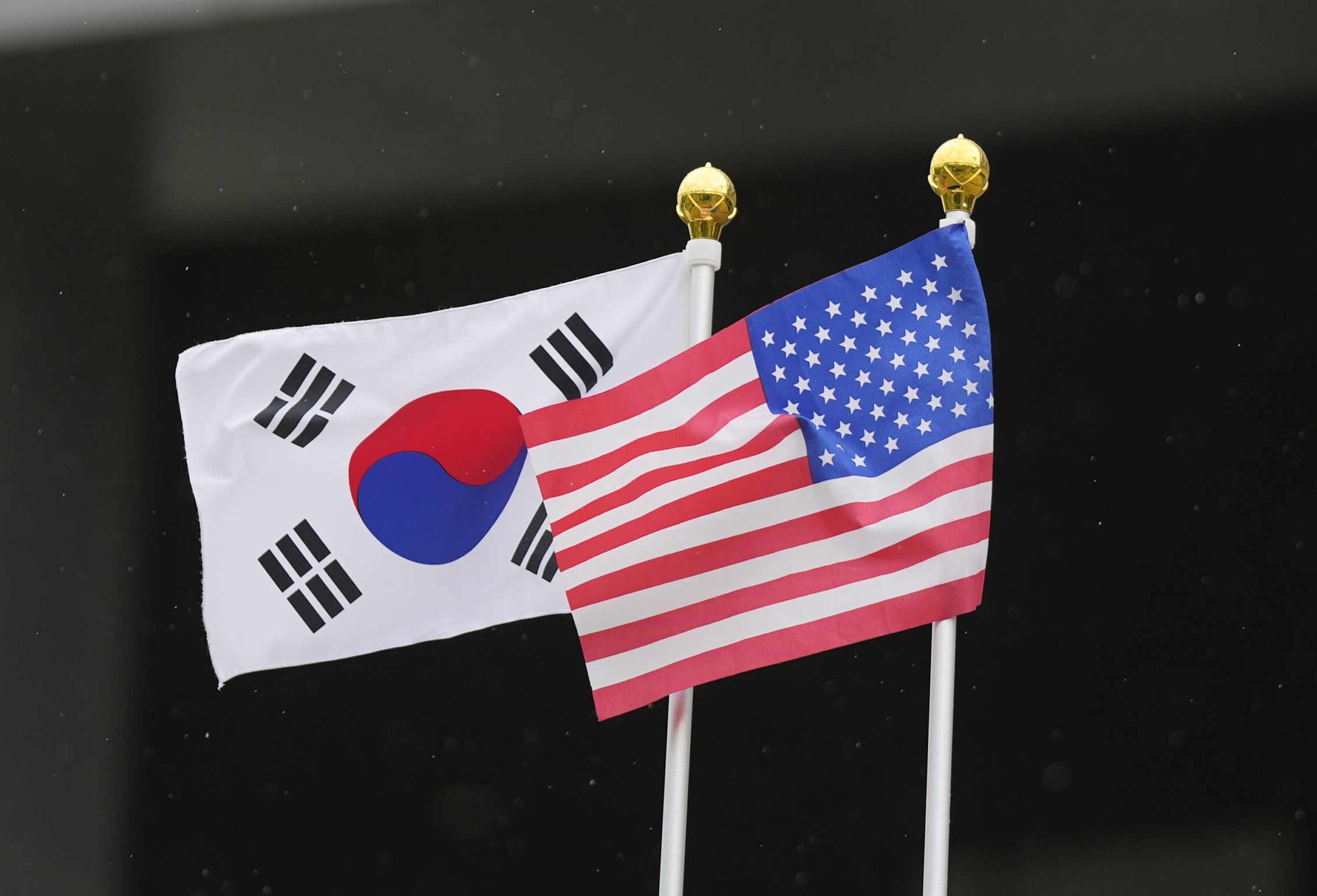 Mỹ và Hàn Quốc tập trung vào cấu trúc gói đầu tư 350 tỷ USD, chưa bàn đến hoán đổi tiền tệ Mỹ và Hàn Quốc tập trung vào cấu trúc gói đầu tư 350 tỷ USD, chưa bàn đến hoán đổi tiền tệ