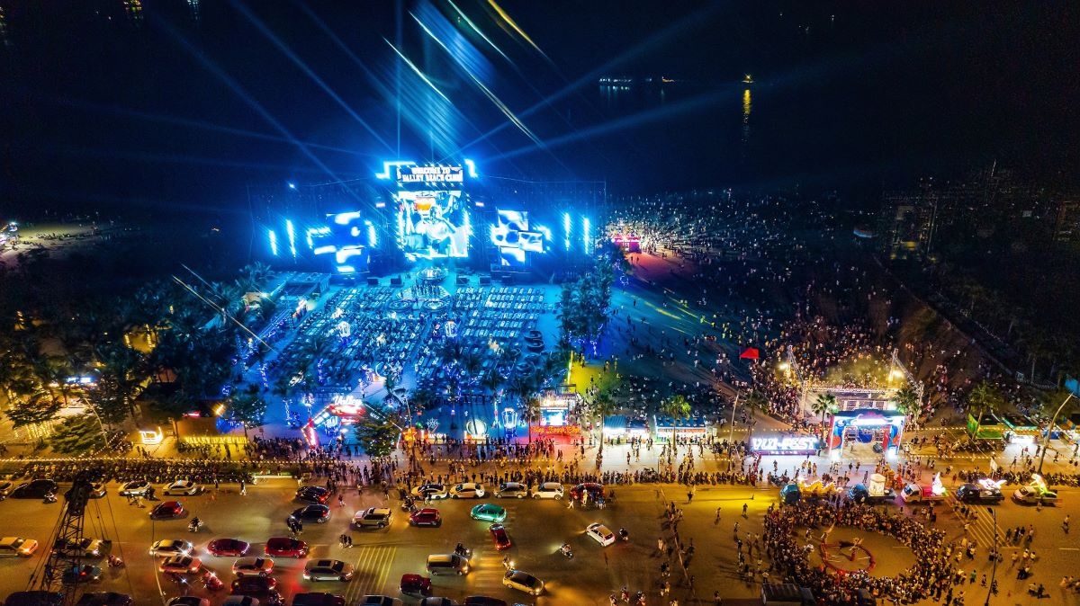 Sự xuất hiện của Sun Elite City góp phần “vẽ lại” diện mạo Bãi Cháy. Ảnh: Ánh Dương