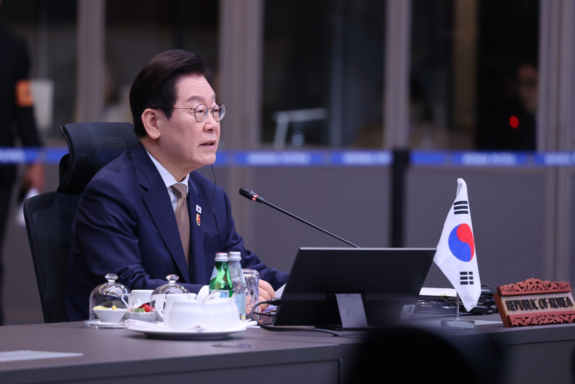 Tổng thống Hàn Quốc Lee Jae-myung phát biểu tại Hội nghị - Ảnh: VGP/Nhật Bắc