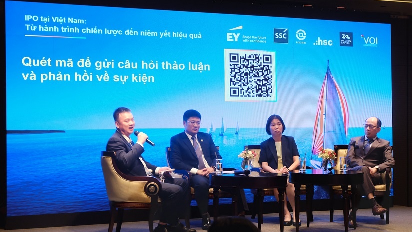 Các chuyên gia chia sẻ tại hội thảo Các chuyên gia chia sẻ tại hội thảo