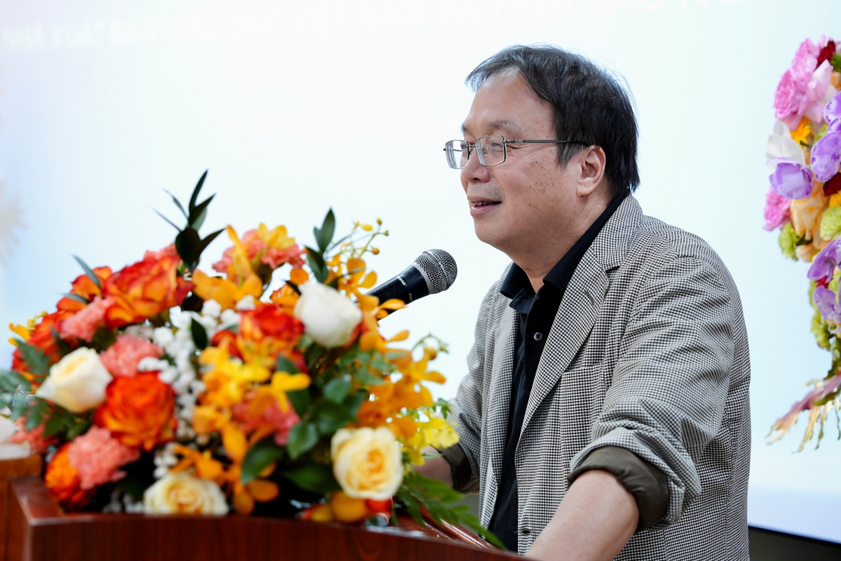 Lan toả tri thức bằng sức mạnh của thông tin Lan toả tri thức bằng sức mạnh của thông tin