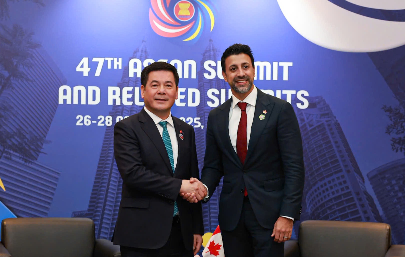 rao đổi trong buổi làm việc, Bộ trưởng Nguyễn Hồng Diên khẳng định, Việt Nam hoan nghênh và tạo điều kiện thuận lợi cho các doanh nghiệp Canada đầu tư, hợp tác tại Việt Nam.