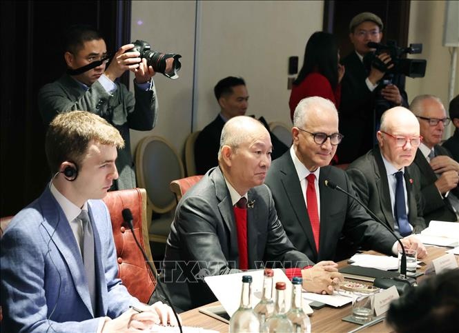 Các chuyên gia công nghệ đánh giá cao sự phát triển năng động của Việt Nam - Ảnh: TTXVN