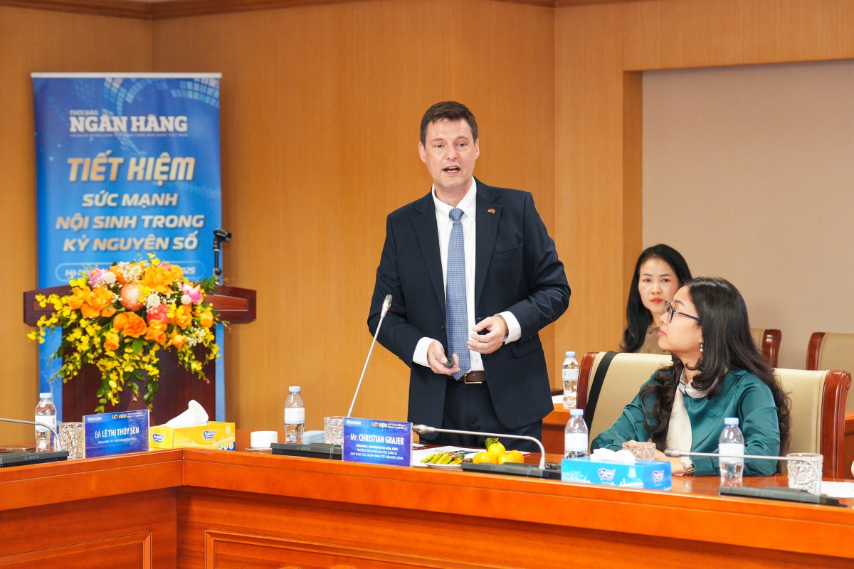 Giáo dục tài chính sớm là nền tảng hình thành thói quen tiết kiệm bền vững Giáo dục tài chính sớm là nền tảng hình thành thói quen tiết kiệm bền vững