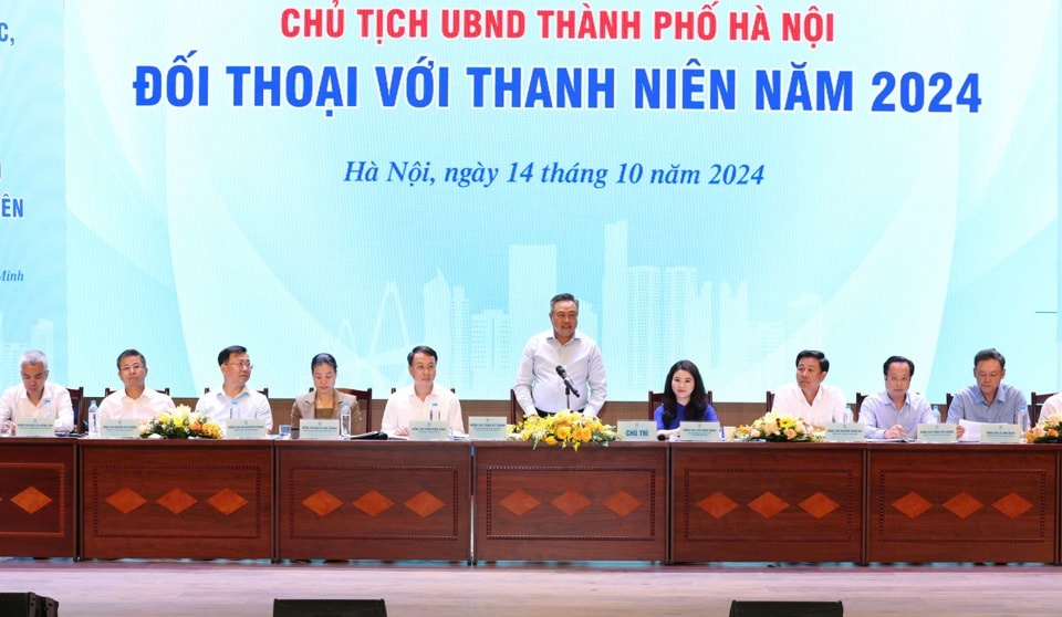 Chủ tịch UBND thành phố Hà Nội Trần Sỹ Thanh đối thoại với thanh niên năm 2024.