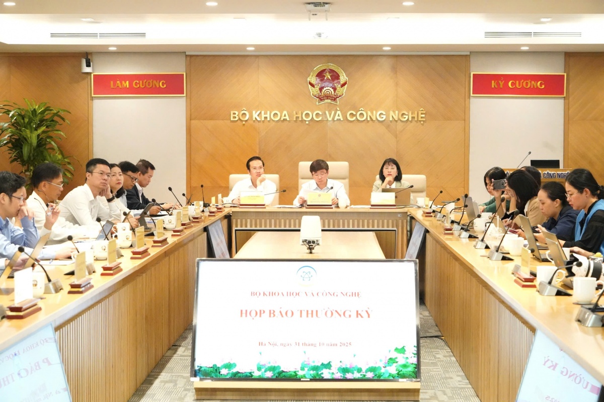 Quyết liệt triển khai Nghị quyết 57 tại các bộ, ngành và địa phương