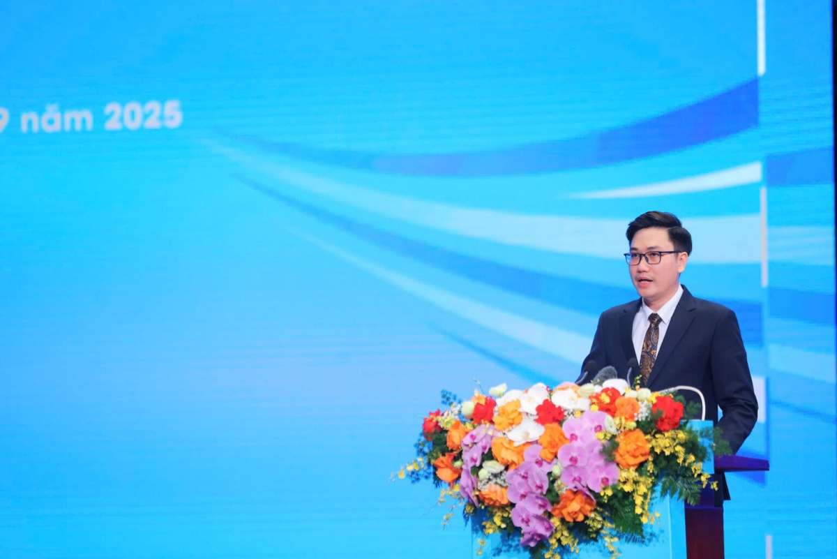 TS. Vũ Hoài Nam - Giảng viên khoa Trí tuệ Nhân tạo, Học viện Công nghệ Bưu chính Viễn thông (PTIT) TS. Vũ Hoài Nam - Giảng viên khoa Trí tuệ Nhân tạo, Học viện Công nghệ Bưu chính Viễn thông (PTIT)