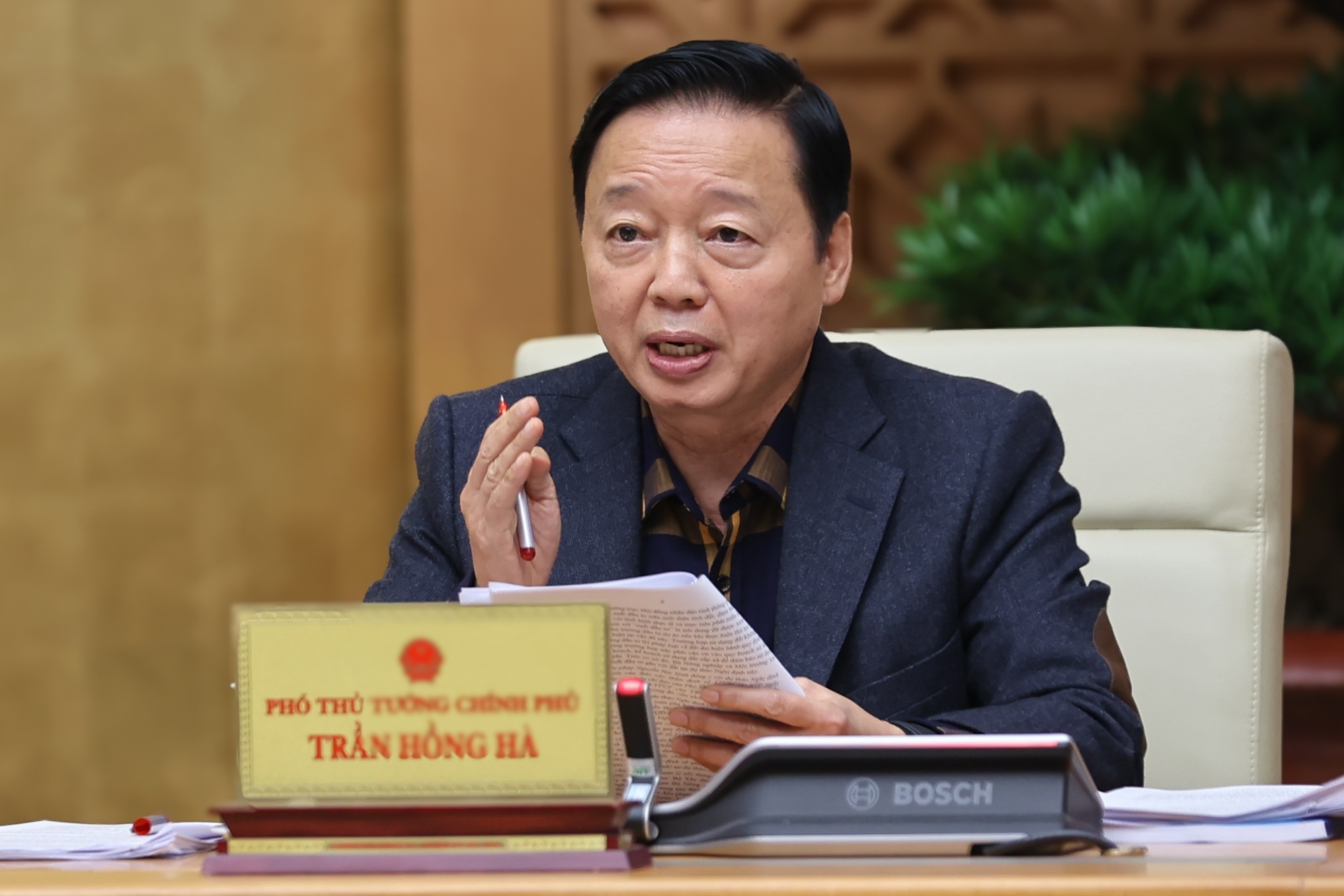 Phó Thủ tướng Trần Hồng Hà phát biểu tại phiên họp - Ảnh: VGP/Nhật Bắc Phó Thủ tướng Trần Hồng Hà phát biểu tại phiên họp - Ảnh: VGP/Nhật Bắc