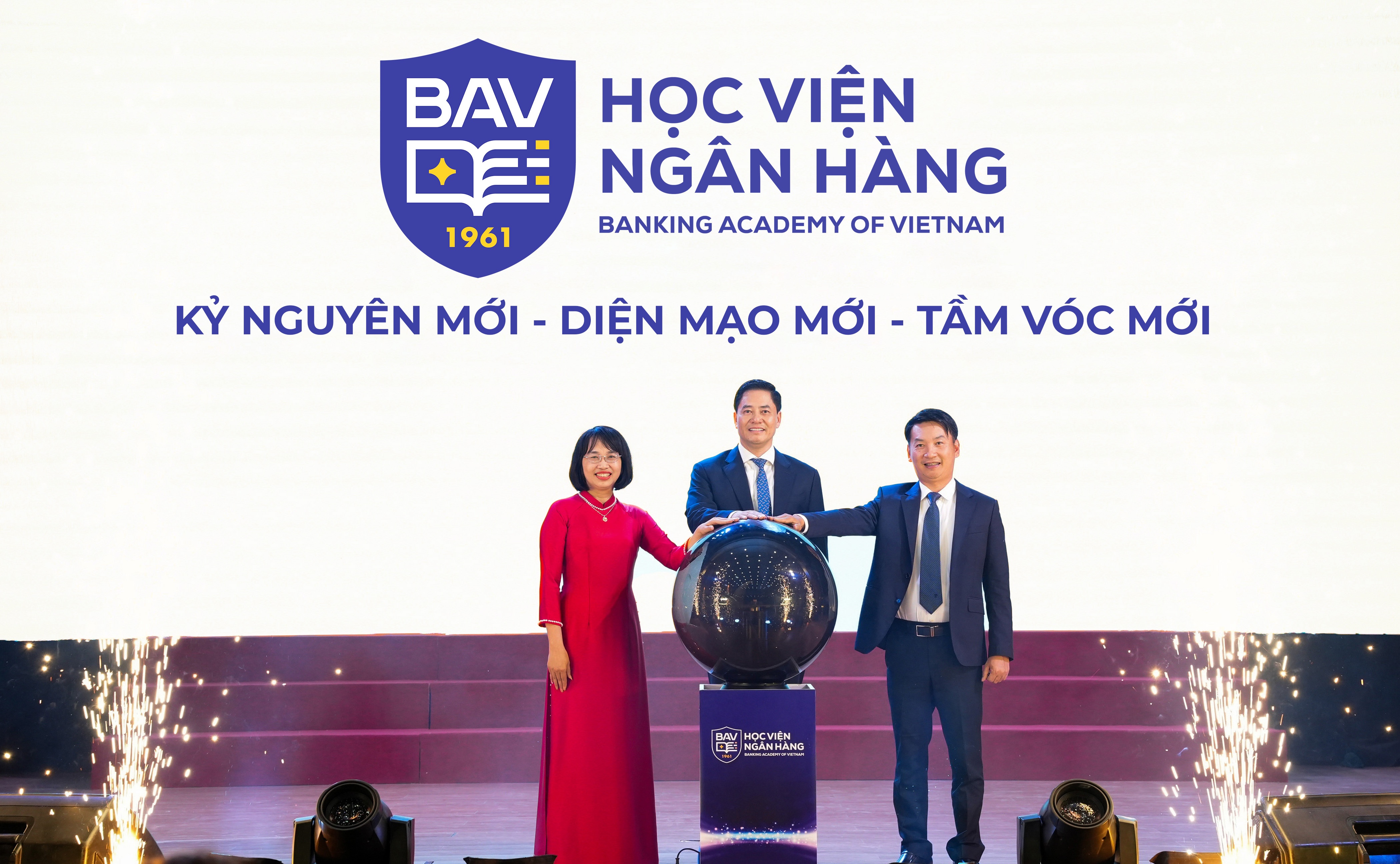 Học viện Ngân hàng ra mắt bộ nhận diện thương hiệu mới, khẳng định bản sắc học thuật và chiến lược hội nhập quốc tế Học viện Ngân hàng ra mắt bộ nhận diện thương hiệu mới, khẳng định bản sắc học thuật và chiến lược hội nhập quốc tế